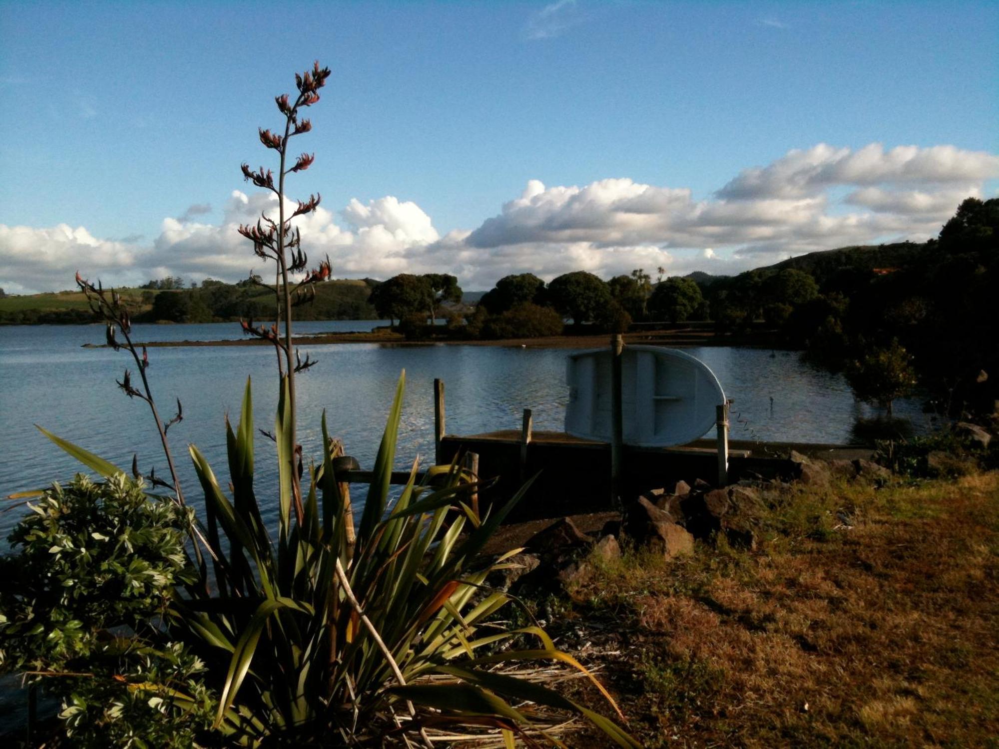 The Old Oak Boutique Hotel Mangonui Bagian luar foto