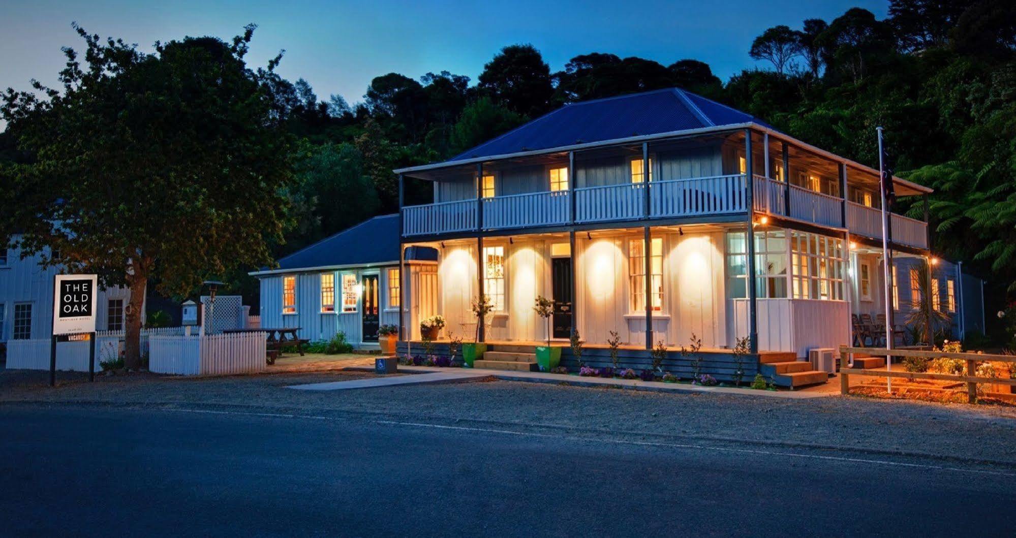 The Old Oak Boutique Hotel Mangonui Bagian luar foto